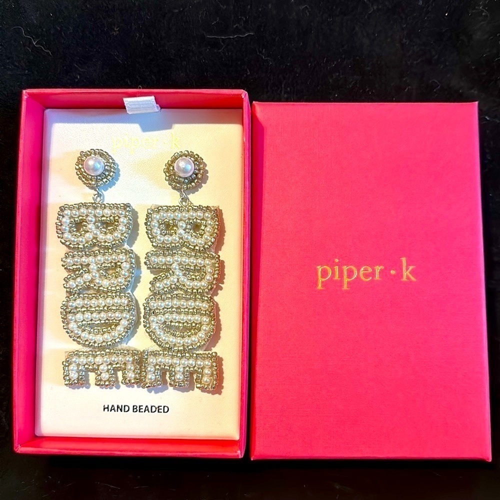 NWT Women’s Piper k Hand Beaded Bride Dangle Earrings